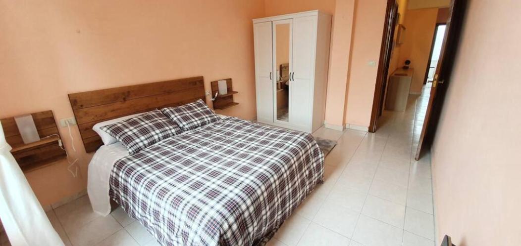 Piso Centrico - Desayuno De Bienvenida Appartement Ferrol Buitenkant foto